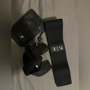 Gymshark lifting straps and glute band